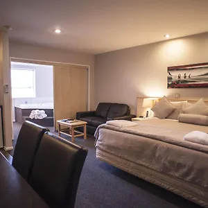https://arthurs-court-motor-lodge.top-hotels-christchurch.com